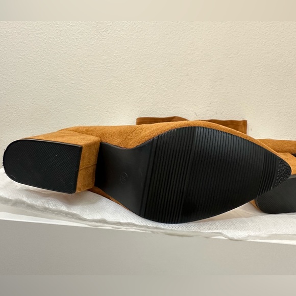 Winter brown Boots. Over the knee boots in suede. Never worn. - Picture 5 of 5